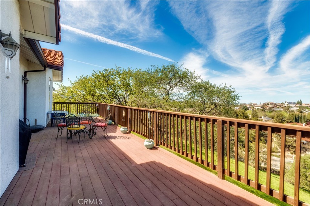 731 Renate Way, Paso Robles, CA 93446