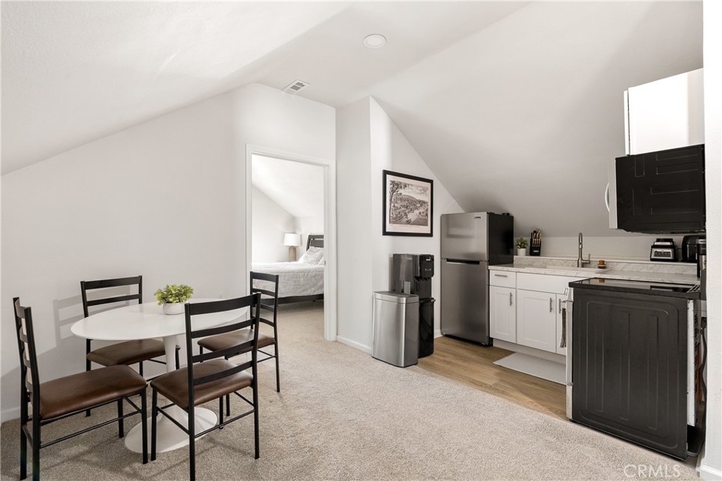 1636 Spring St, Paso Robles, CA 93446