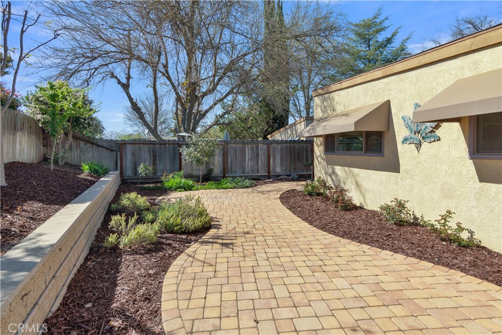 614 Brookhill Dr, Paso Robles, CA 93446