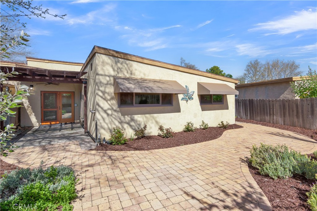 614 Brookhill Dr, Paso Robles, CA 93446