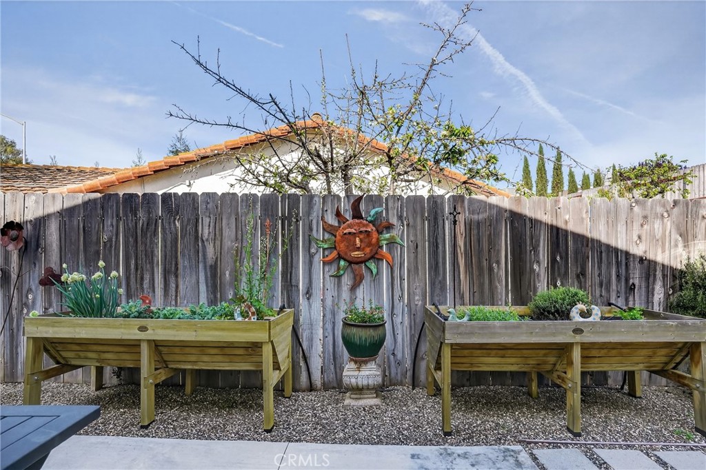 615 Palomino, Paso Robles, CA 93446