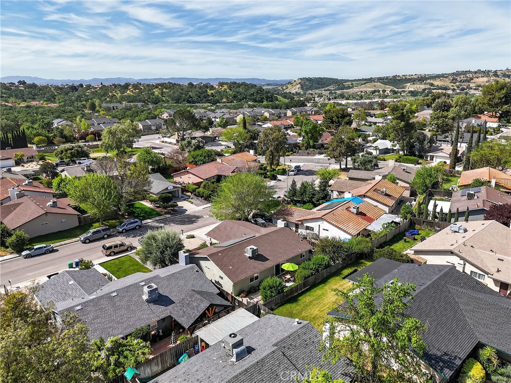 615 Palomino, Paso Robles, CA 93446