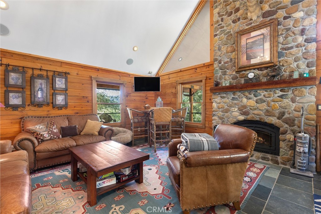 5765 Dago Lane, Paso Robles, CA 93446