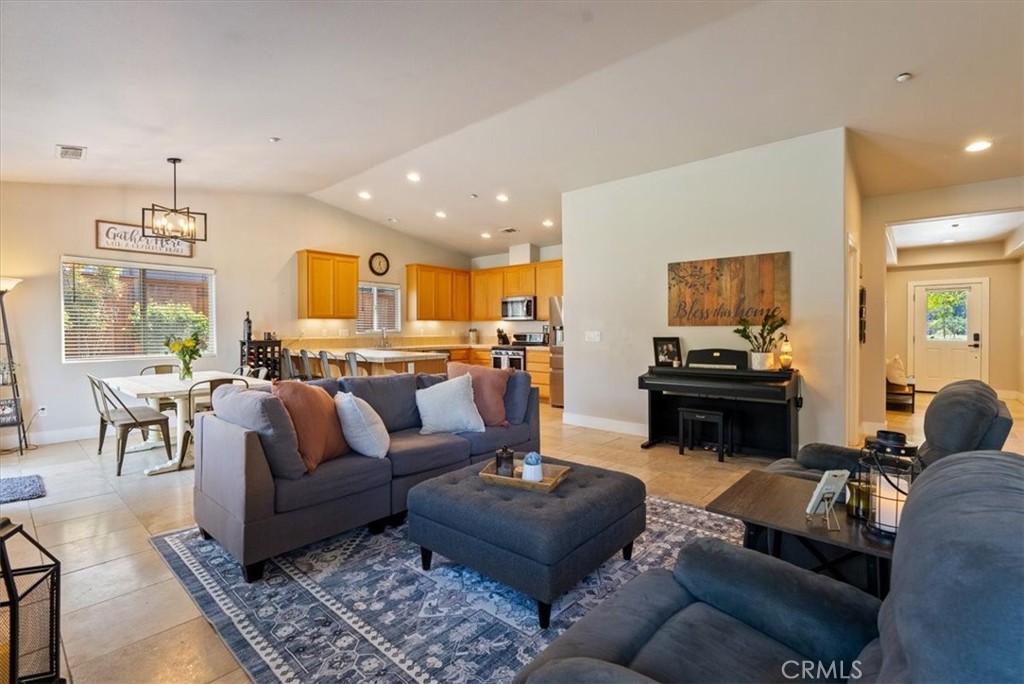 732 Lavender Ln, Templeton, CA 93465