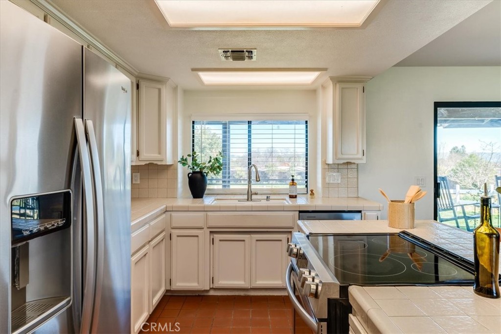 1225 Santa Rita, Templeton, CA 93465