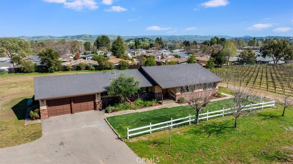 1225 Santa Rita, Templeton, CA 93465