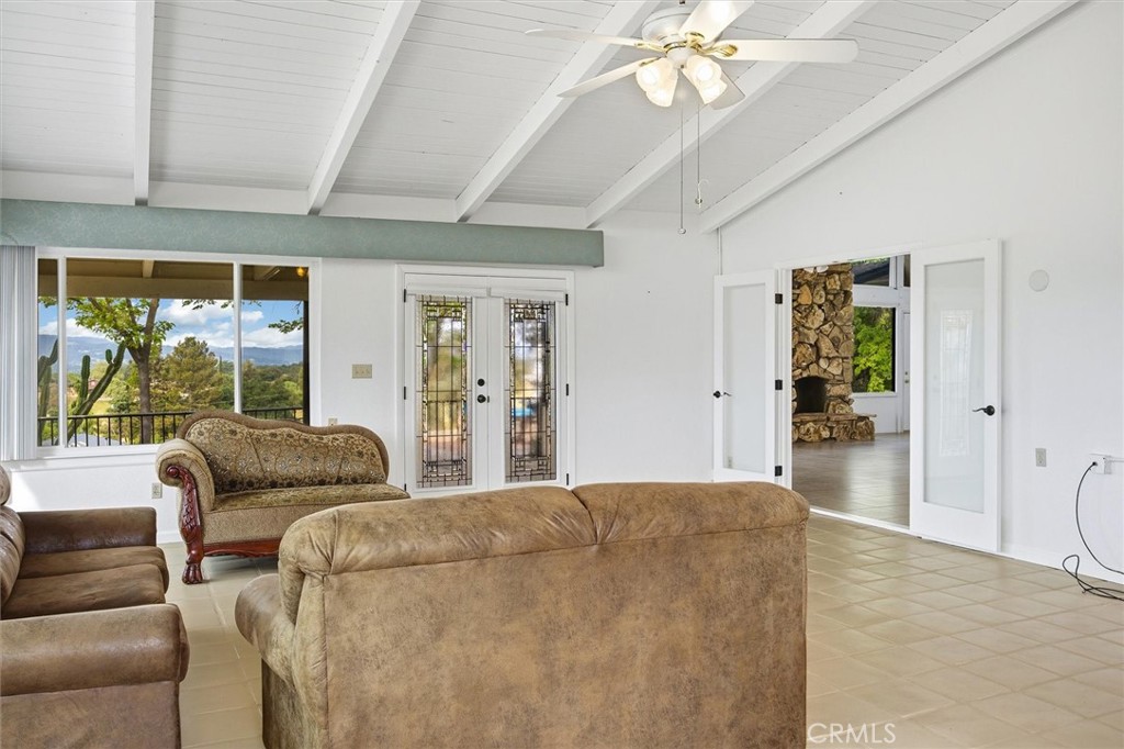 3330 S El Pomar, Templeton, CA 93465