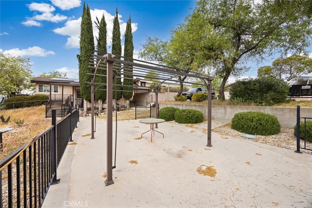 3330 S El Pomar, Templeton, CA 93465