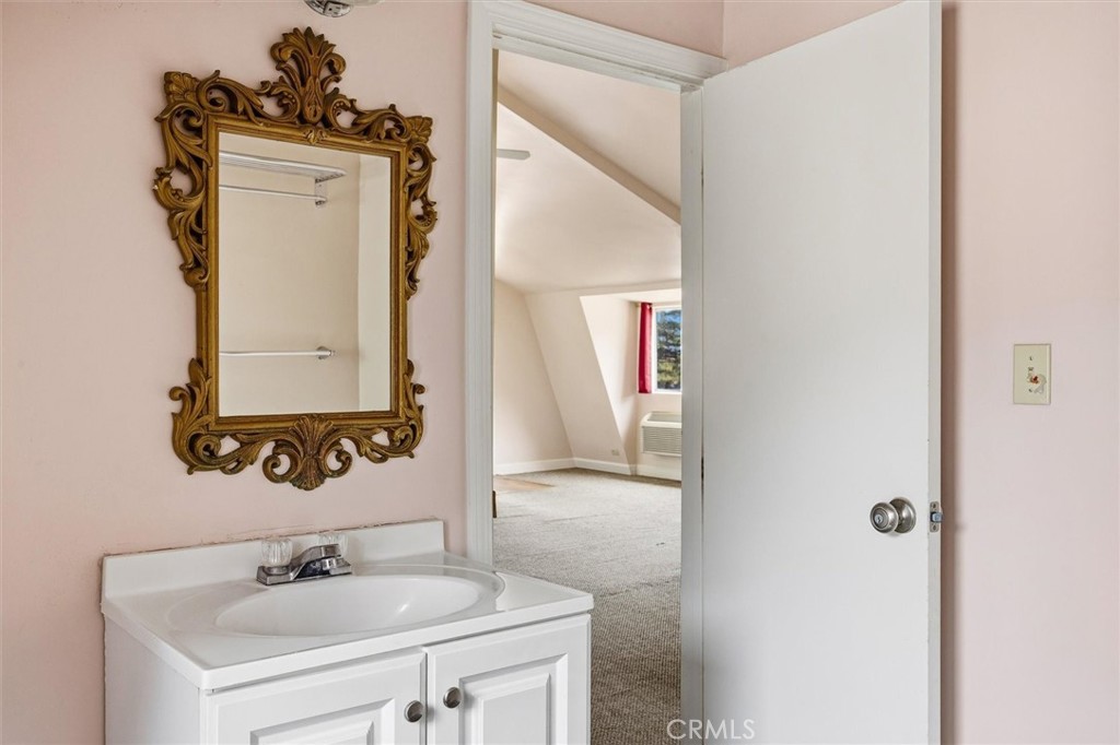 3330 S El Pomar, Templeton, CA 93465