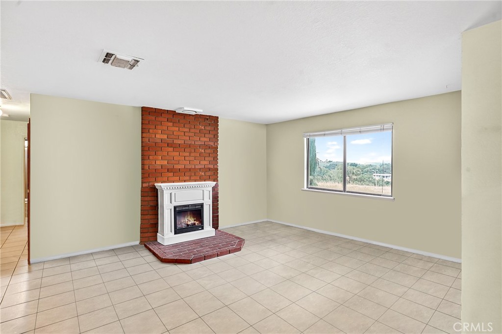 3330 S El Pomar, Templeton, CA 93465