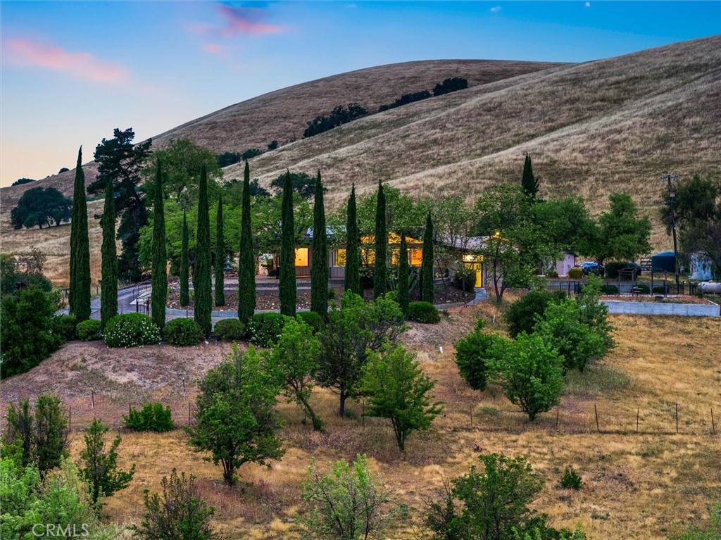 3330 S El Pomar, Templeton, CA 93465