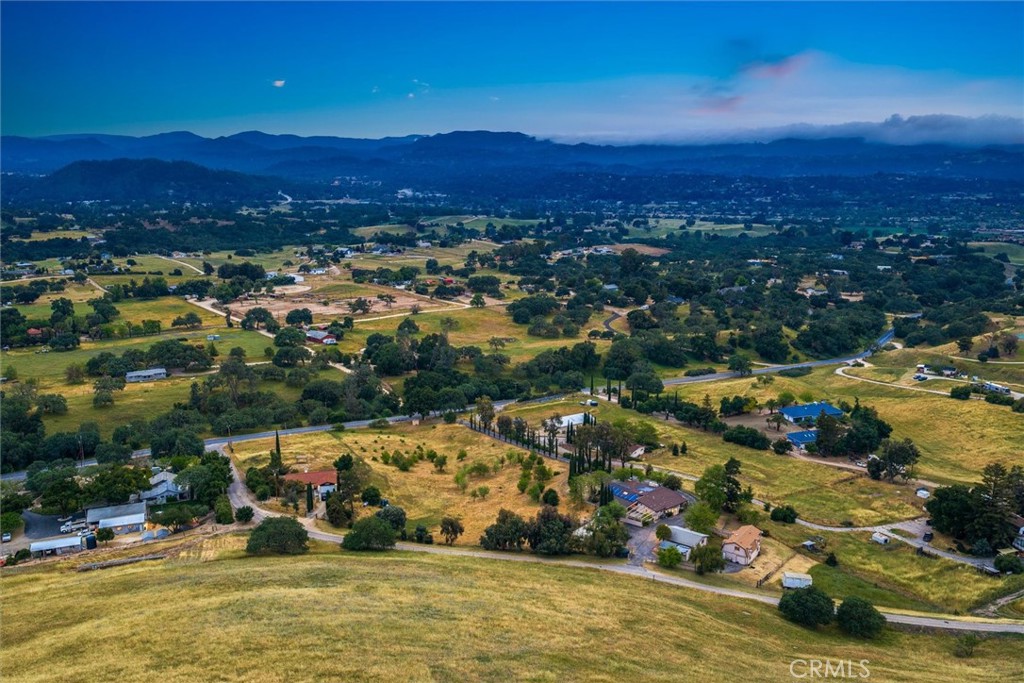 3330 S El Pomar, Templeton, CA 93465