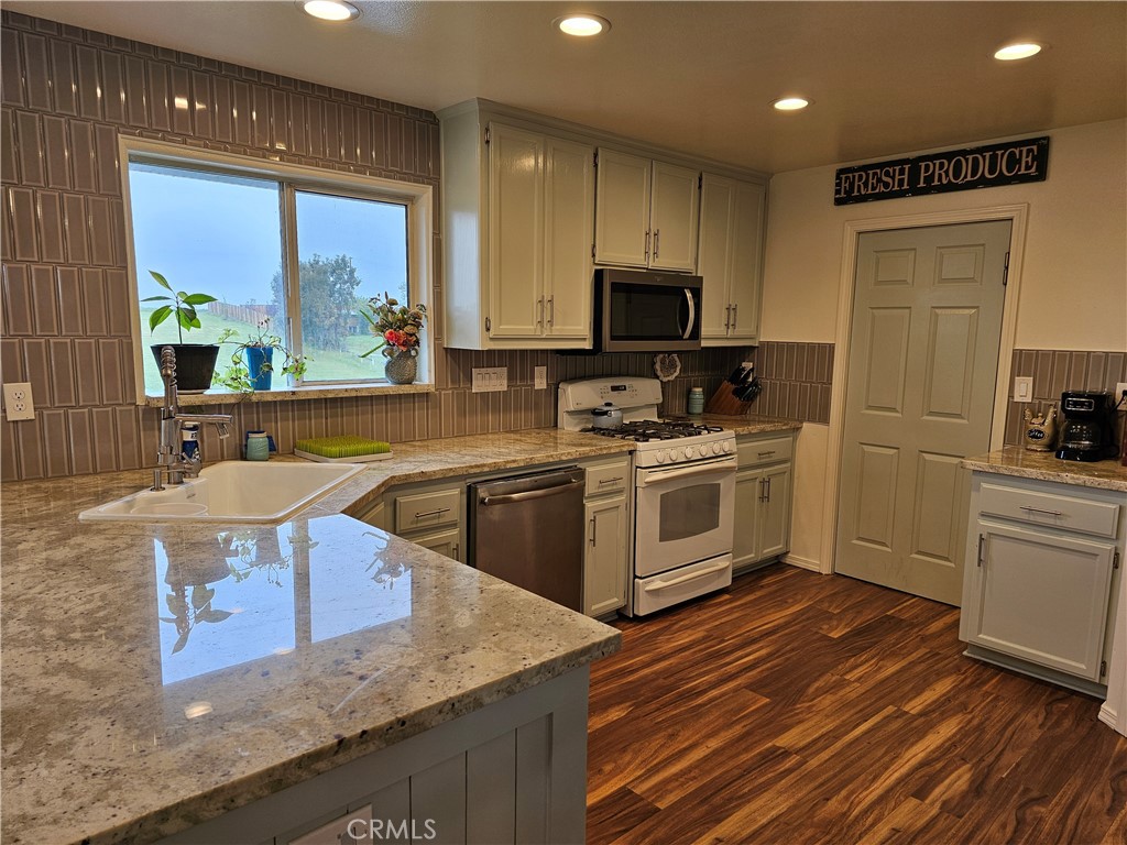 8199 Plane View, Paso Robles, CA 93446