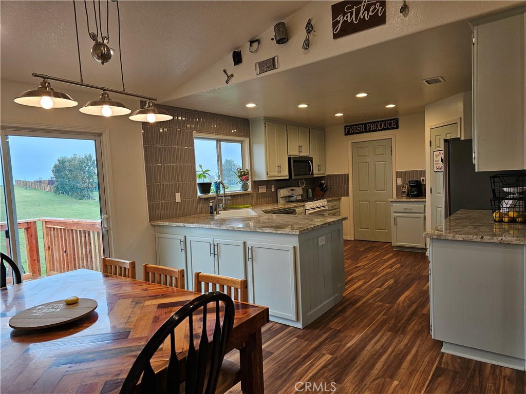 8199 Plane View, Paso Robles, CA 93446