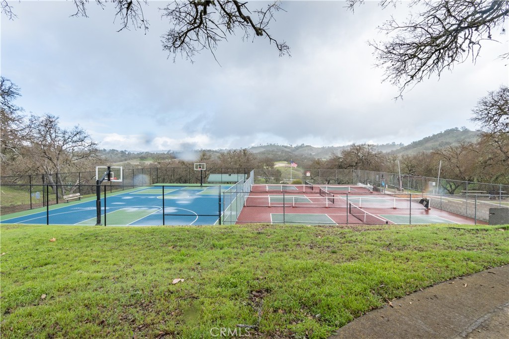 4970 Pretty Doe Ln, Paso Robles, CA 93446