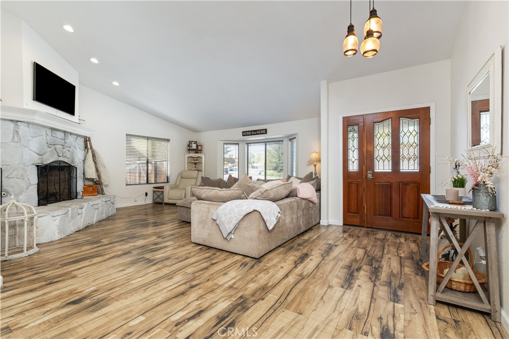 2466 Beechwood Dr, Paso Robles, CA 93446