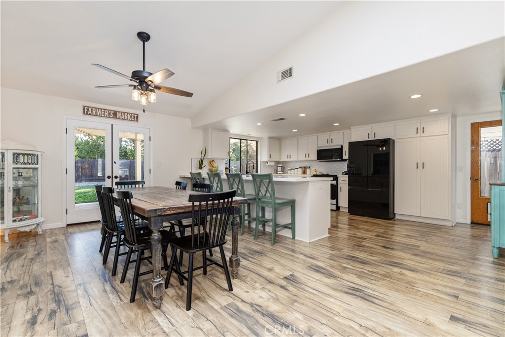 2466 Beechwood Dr, Paso Robles, CA 93446