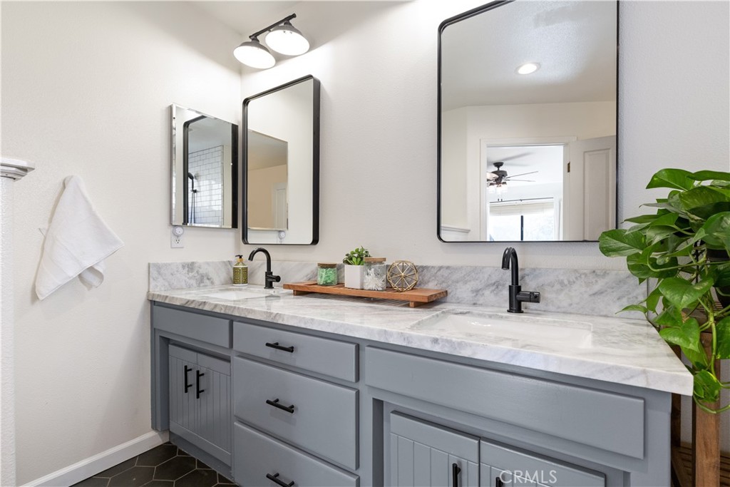 2466 Beechwood Dr, Paso Robles, CA 93446