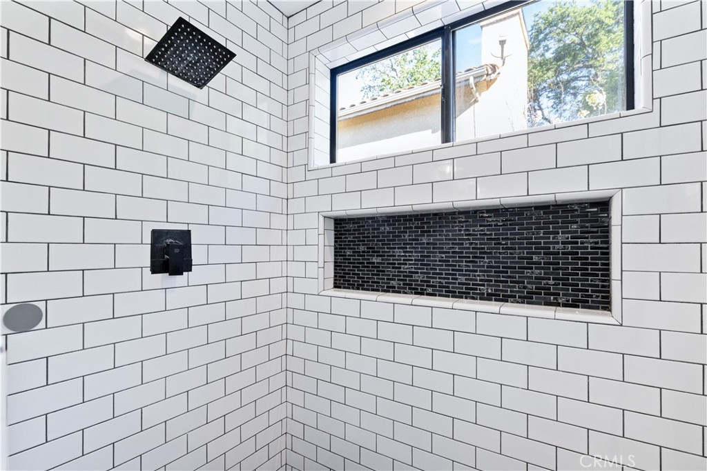 2466 Beechwood Dr, Paso Robles, CA 93446