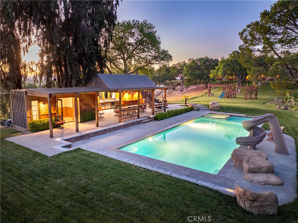 6125 El Pomar, Templeton, CA 93465