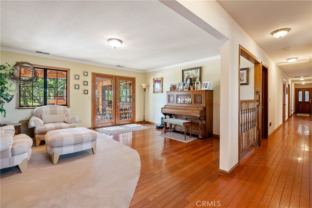 6125 El Pomar, Templeton, CA 93465