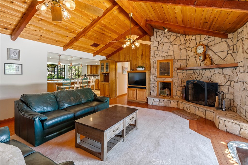 6125 El Pomar, Templeton, CA 93465