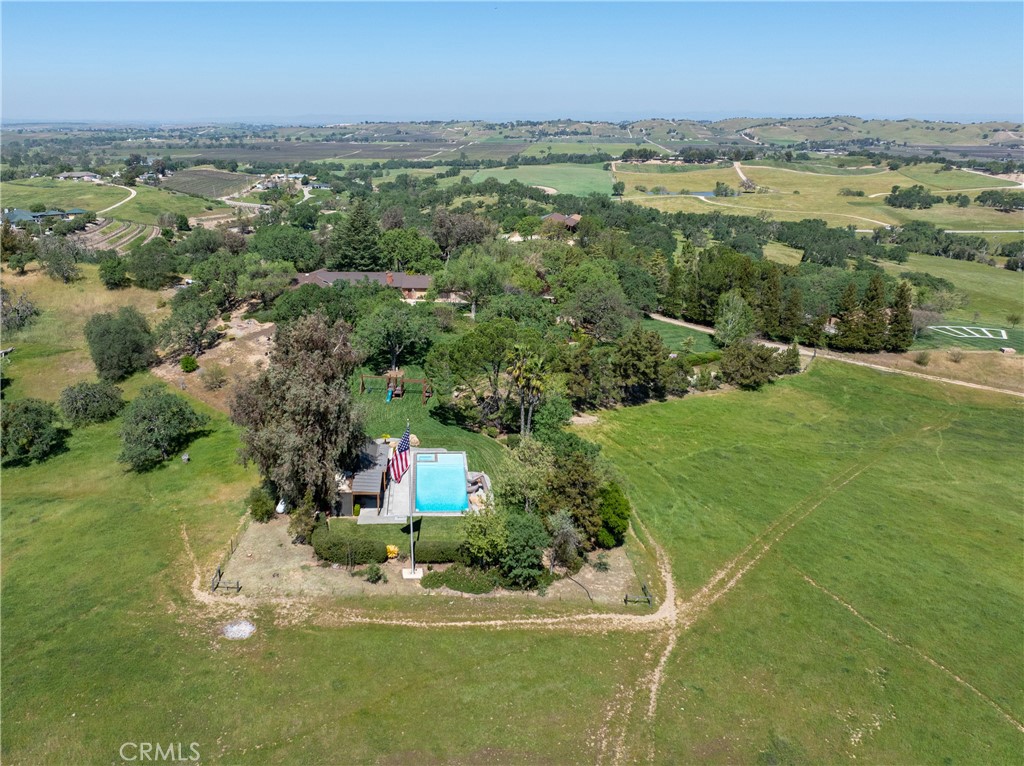 6125 El Pomar, Templeton, CA 93465