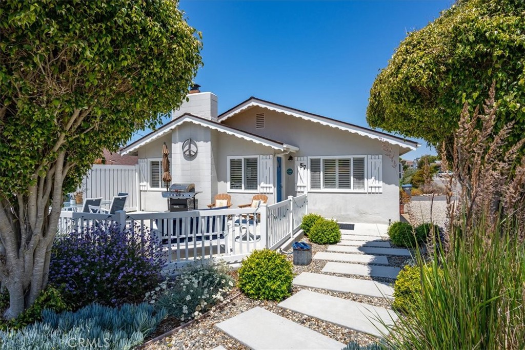 57 17th St, Cayucos, CA 93430