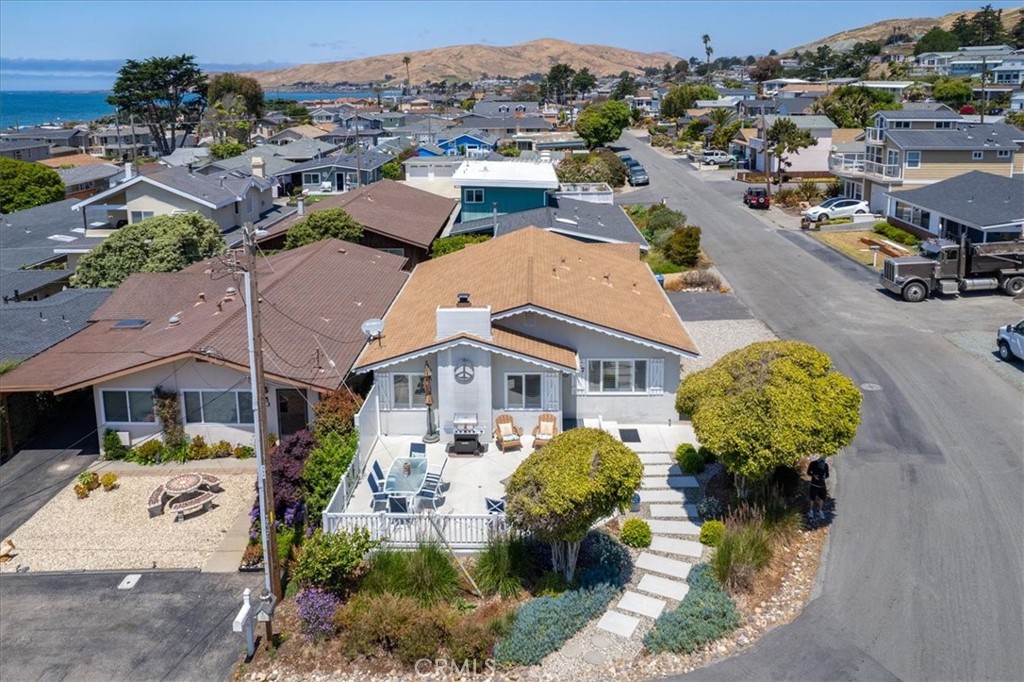57 17th St, Cayucos, CA 93430