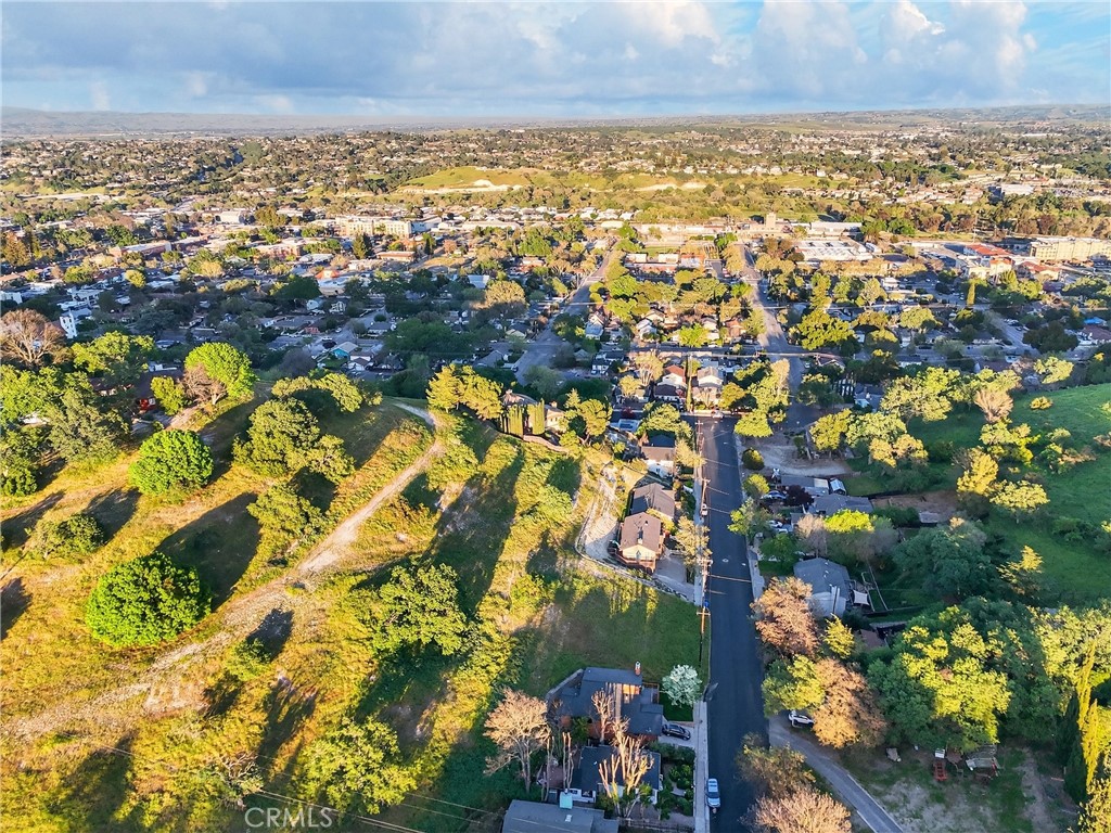 153 Pacific Ave, Paso Robles, CA 93446