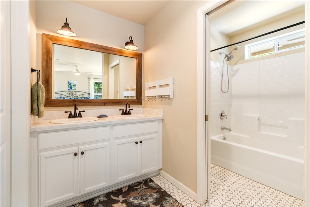 10825 Colorado, Atascadero, CA 93422