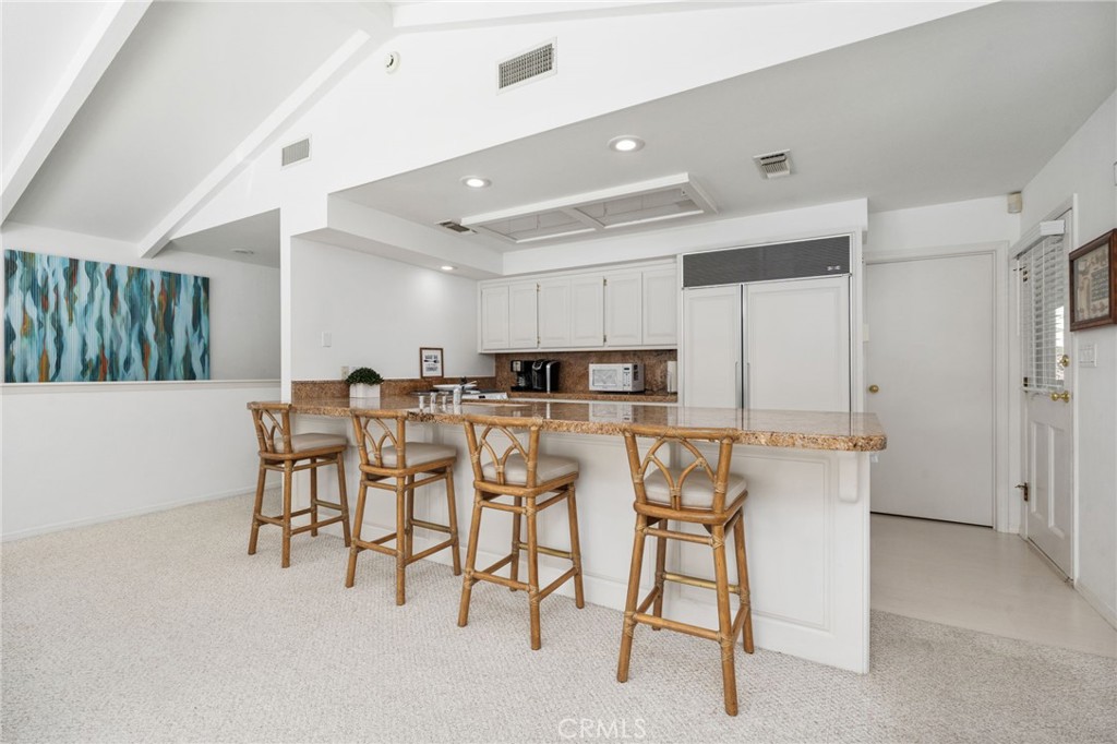 39118 Lake Dr, Bass Lake, CA 93604