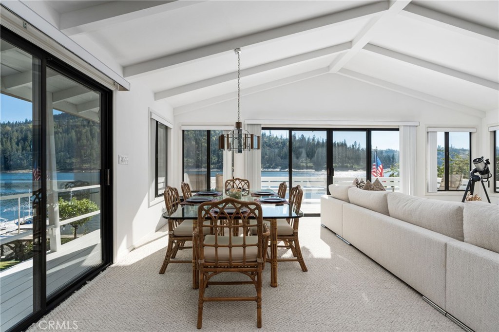 39118 Lake Dr, Bass Lake, CA 93604