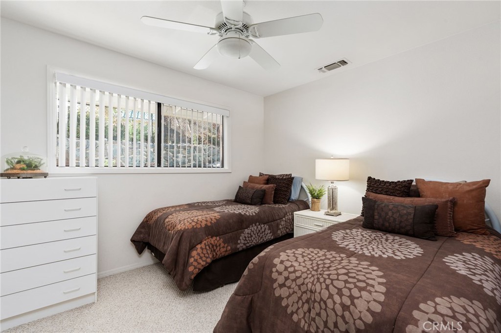 39118 Lake Dr, Bass Lake, CA 93604