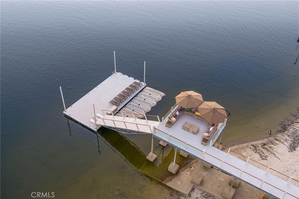 39118 Lake Dr, Bass Lake, CA 93604