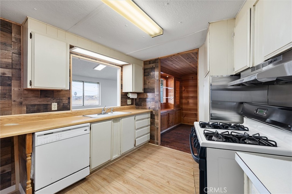 30751 Sharp, Shafter, CA 93263