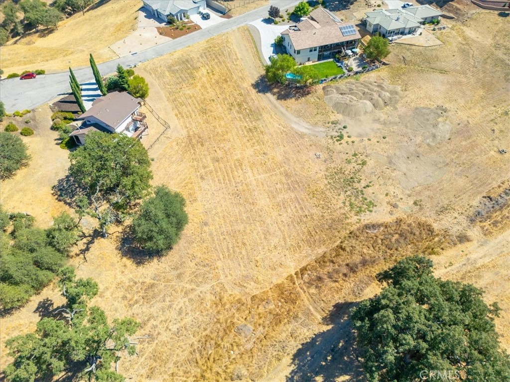 9850 Bluegill Dr, Paso Robles, CA 93446