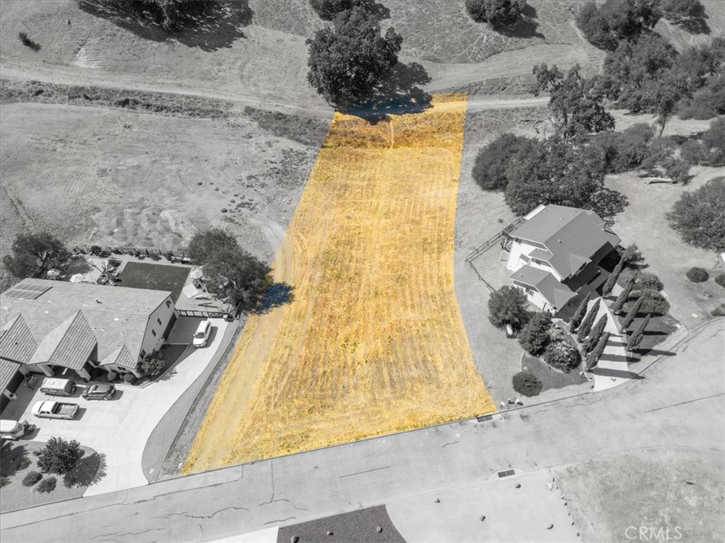 9850 Bluegill Dr, Paso Robles, CA 93446