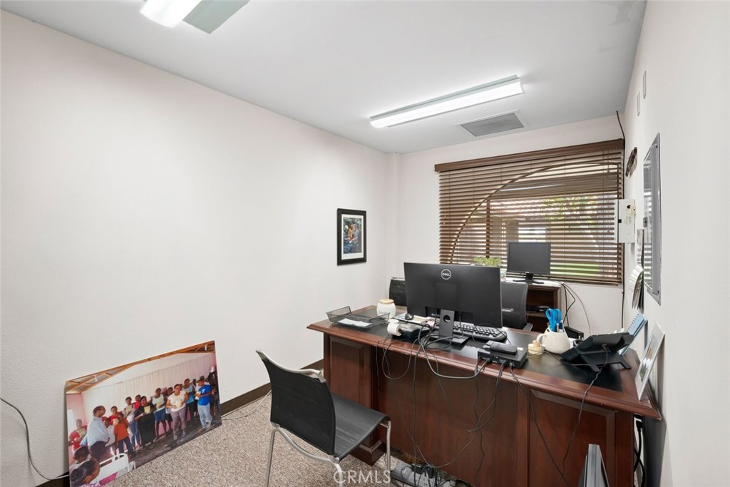 1050 Las Tablas Road #5, Templeton, CA 93465