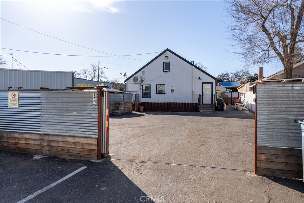 1636 Spring St, Paso Robles, CA 93446