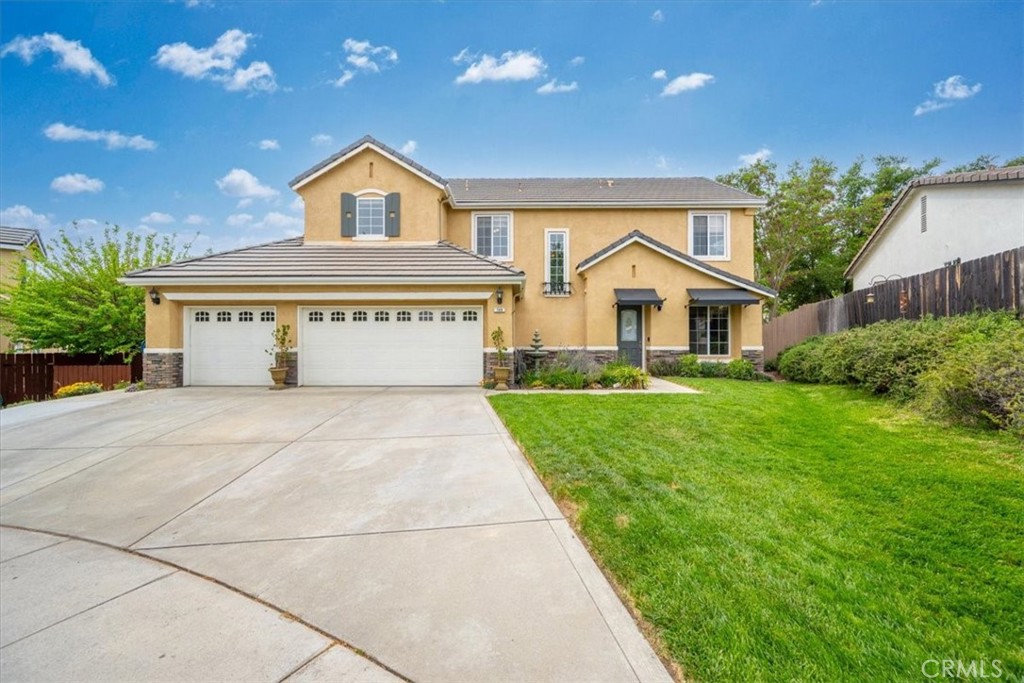 749 Jersey Ct, Paso Robles, CA 93446