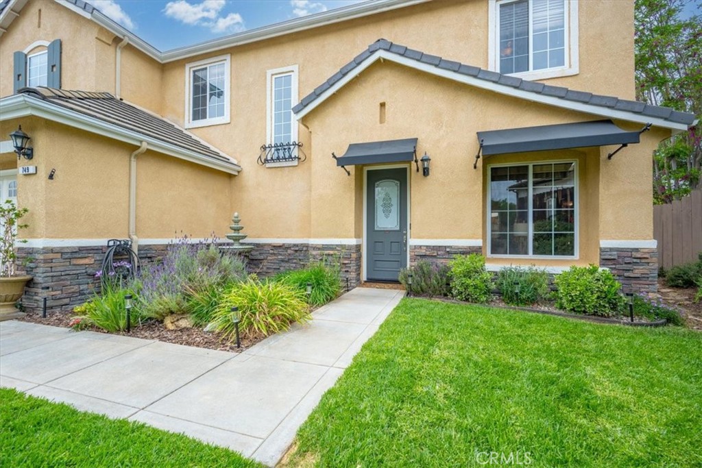 749 Jersey Ct, Paso Robles, CA 93446