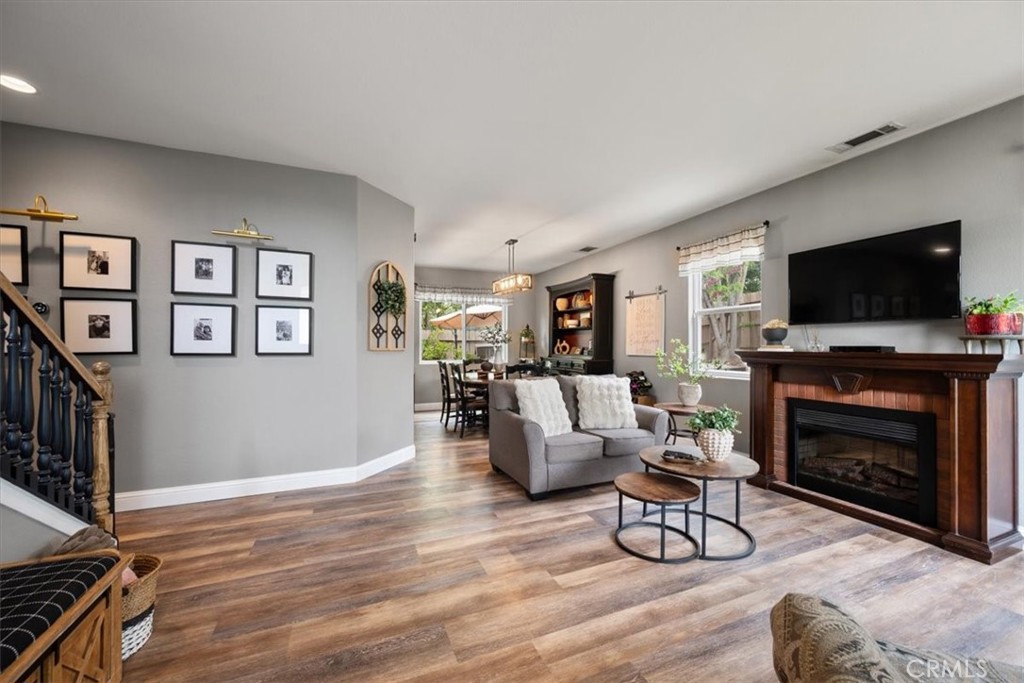 749 Jersey Ct, Paso Robles, CA 93446