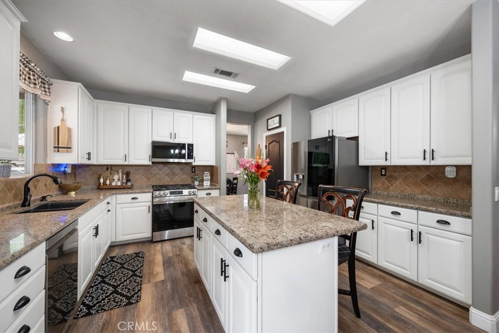 749 Jersey Ct, Paso Robles, CA 93446