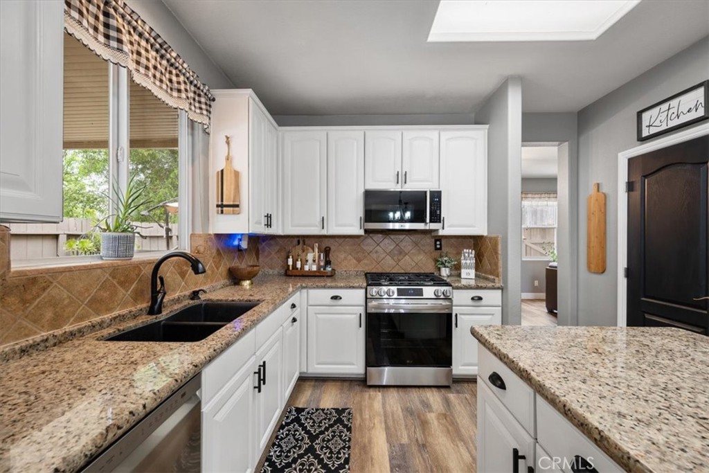 749 Jersey Ct, Paso Robles, CA 93446