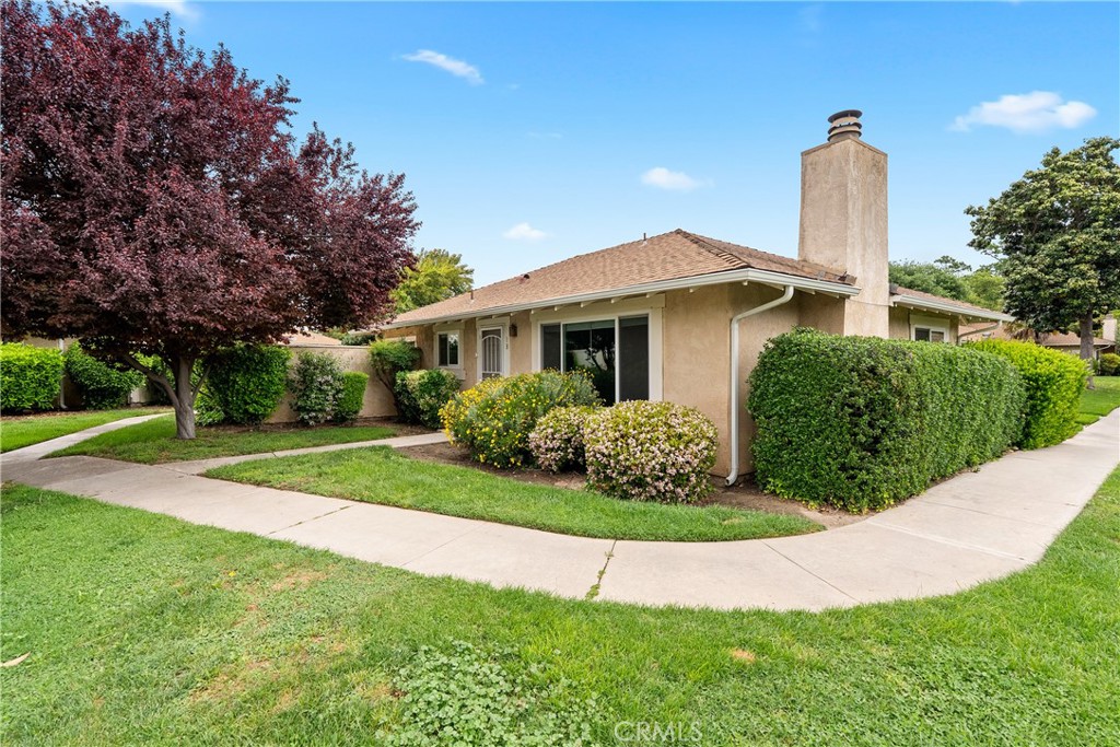 18 Flag Way, Paso Robles, CA 93446