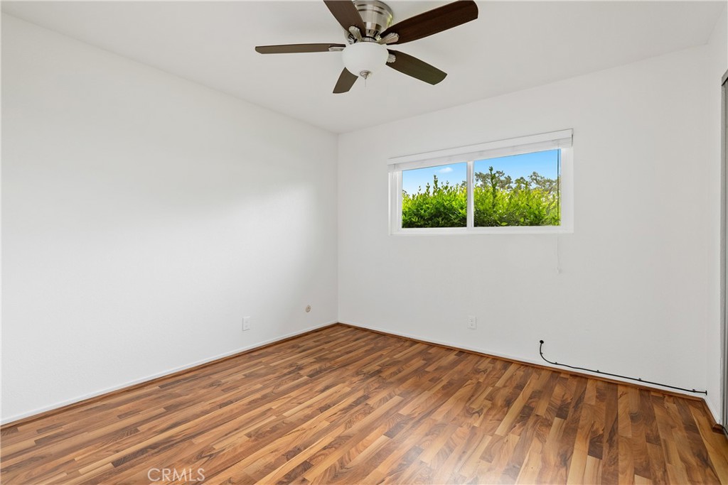 18 Flag Way, Paso Robles, CA 93446