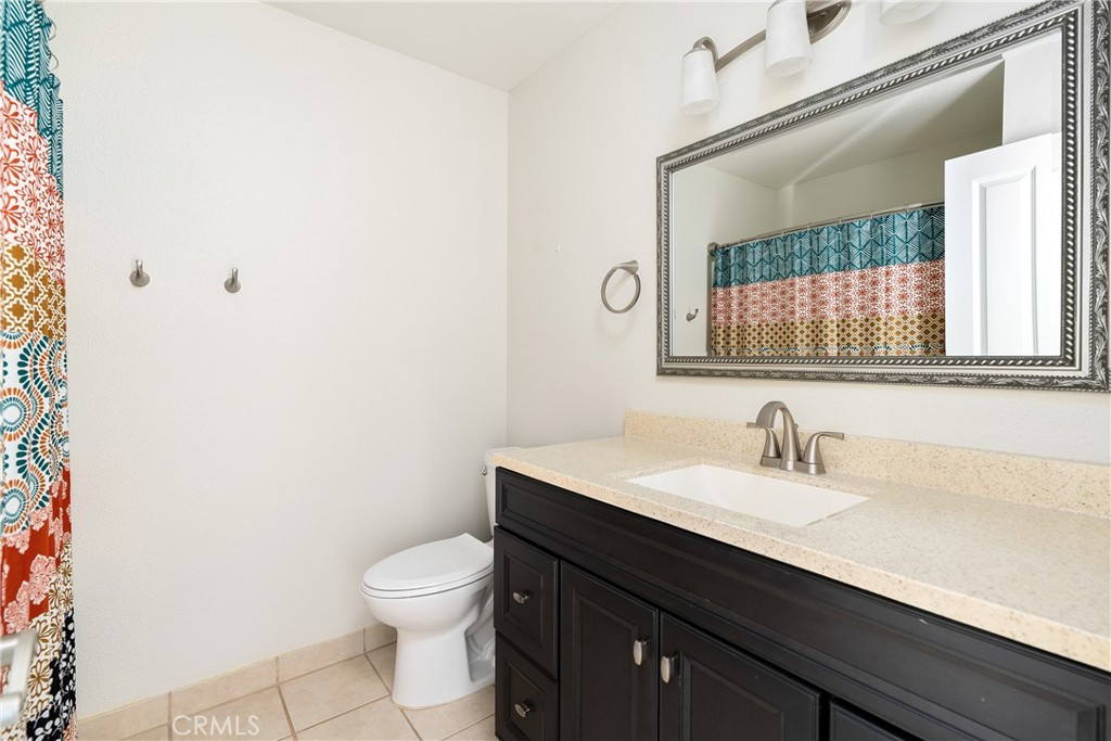 18 Flag Way, Paso Robles, CA 93446