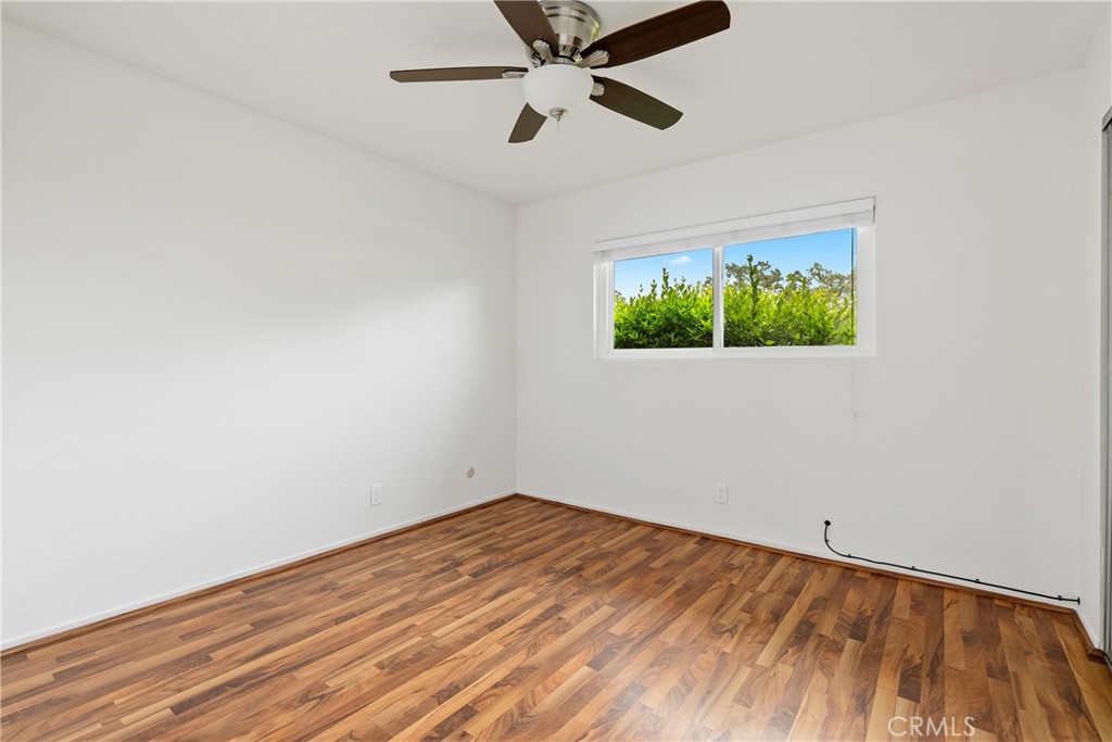 18 Flag Way, Paso Robles, CA 93446