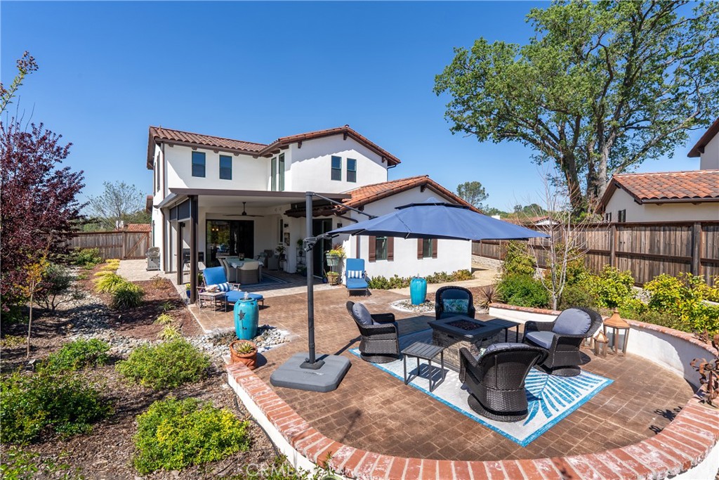 9300 Via Castillo, Atascadero, CA 93422